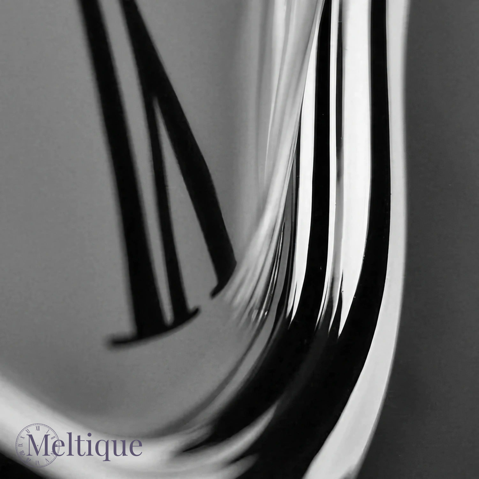 Meltique Schmelzuhr im Dali-Stil