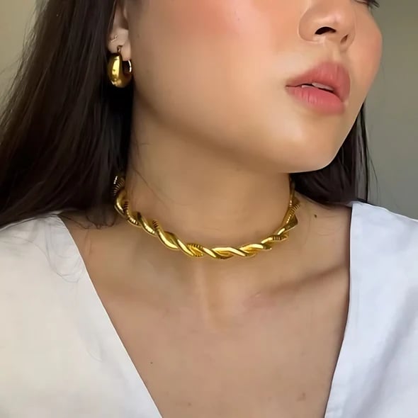 Neckina™ - Flexible Schlangen-Kette und Choker