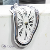 Meltique Schmelzuhr im Dali-Stil