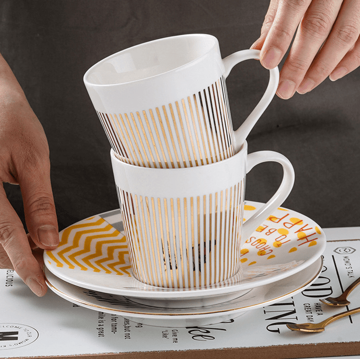 MirrorSip™ Bewegte Reflexion Kreativer Kaffeetassenspiegel