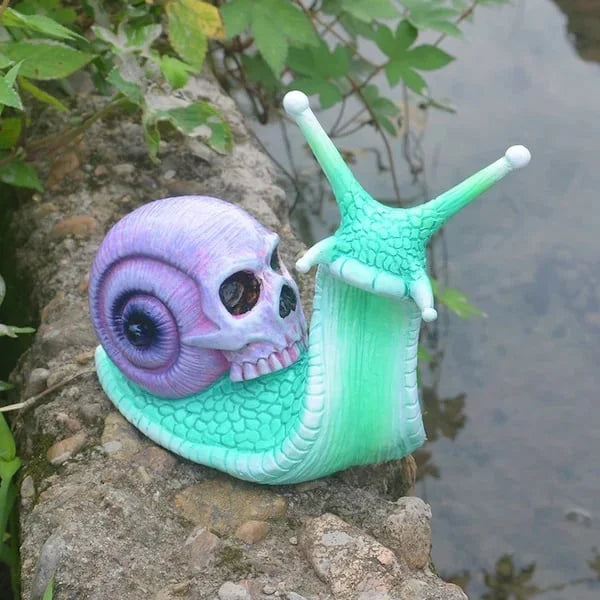 CreepySnail™ – Handgemachte Halloween Schnecke Dekofigur