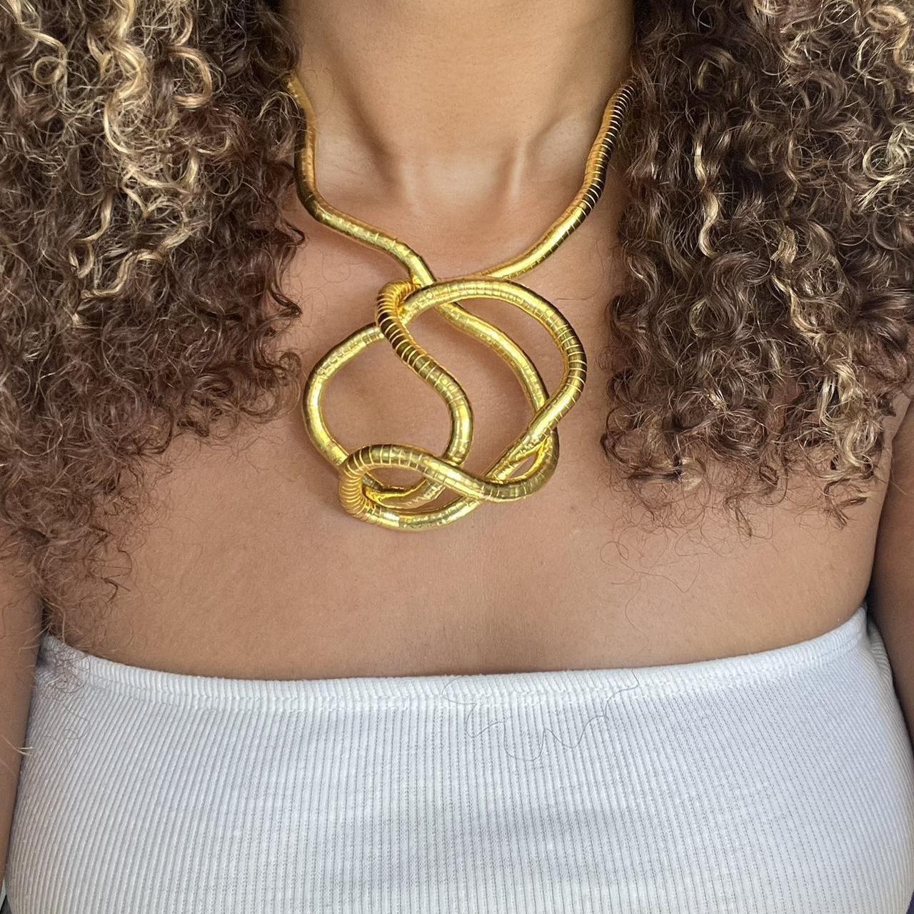 Neckina™ - Flexible Schlangen-Kette und Choker